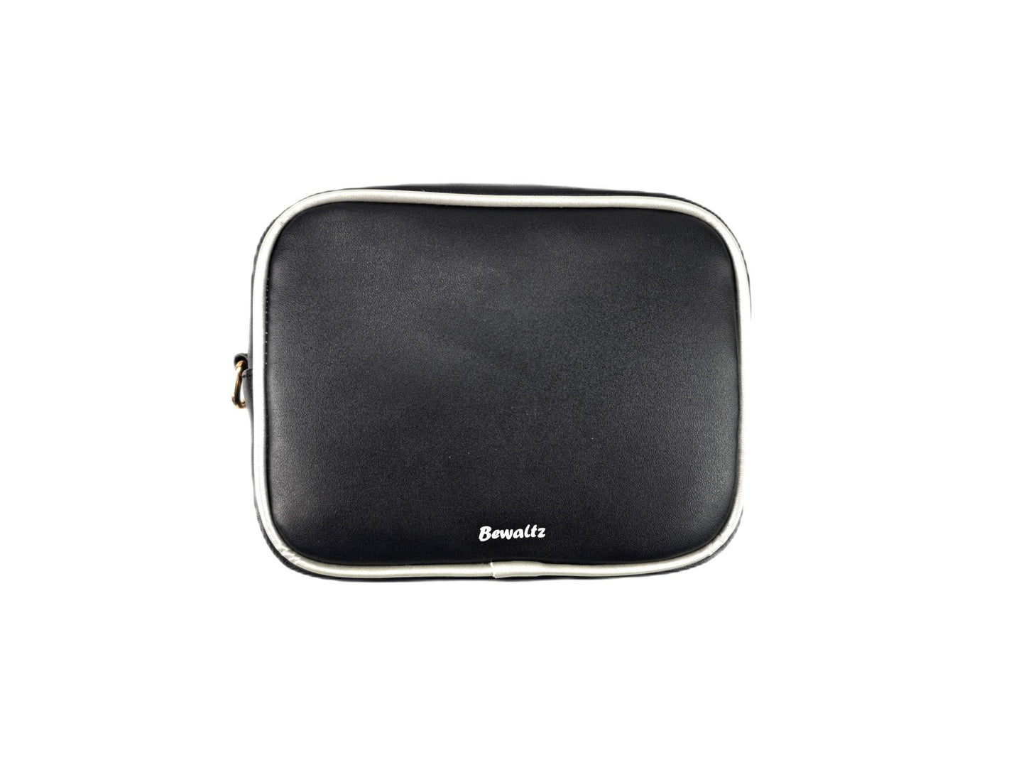 Classic Camara Crossbody