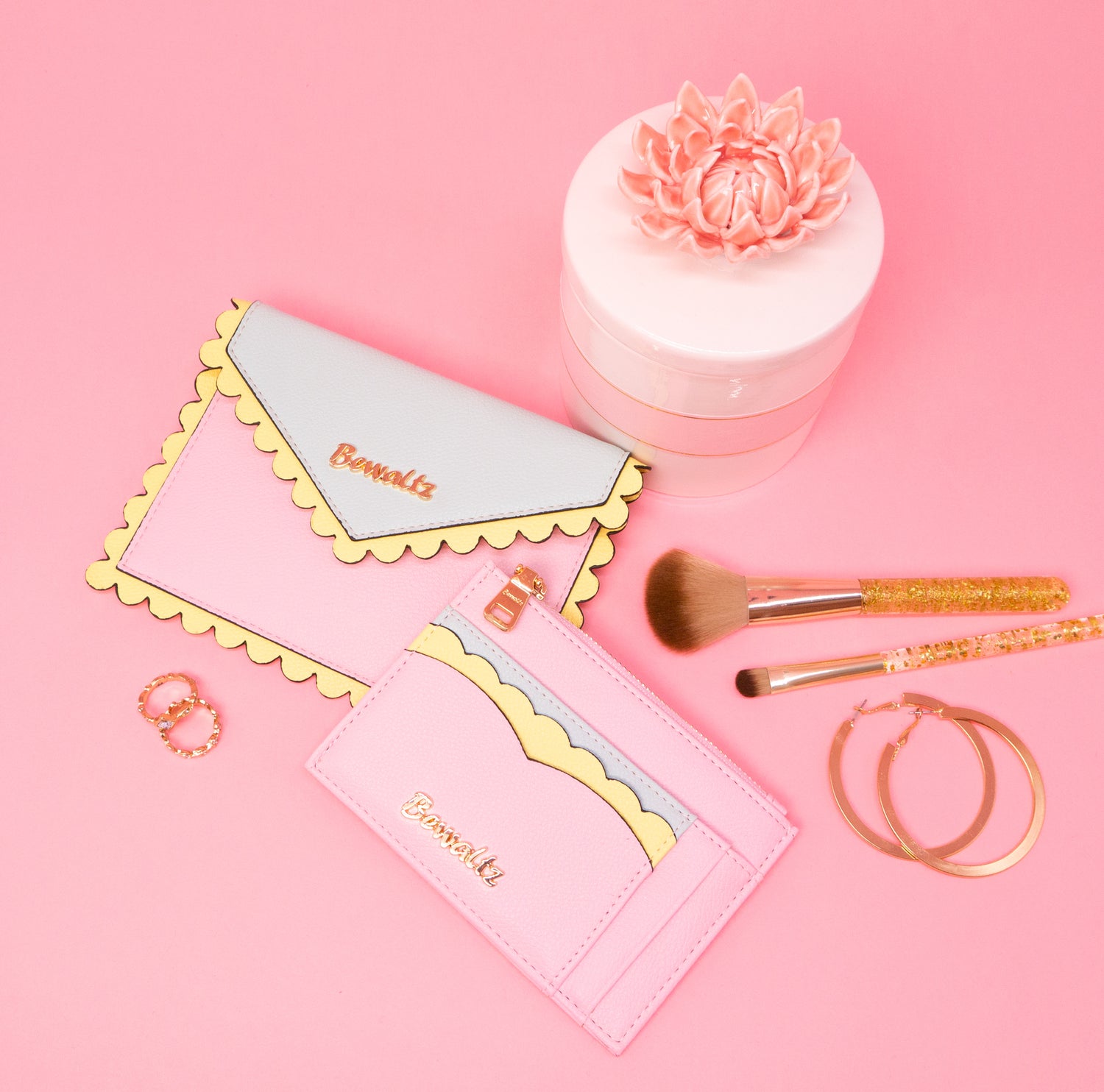 Scallop Card Holders