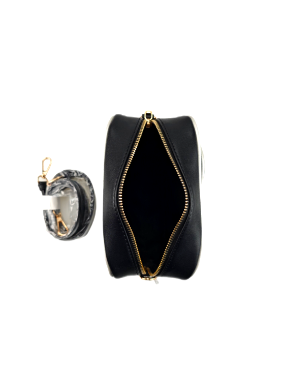 Classic Camara Crossbody