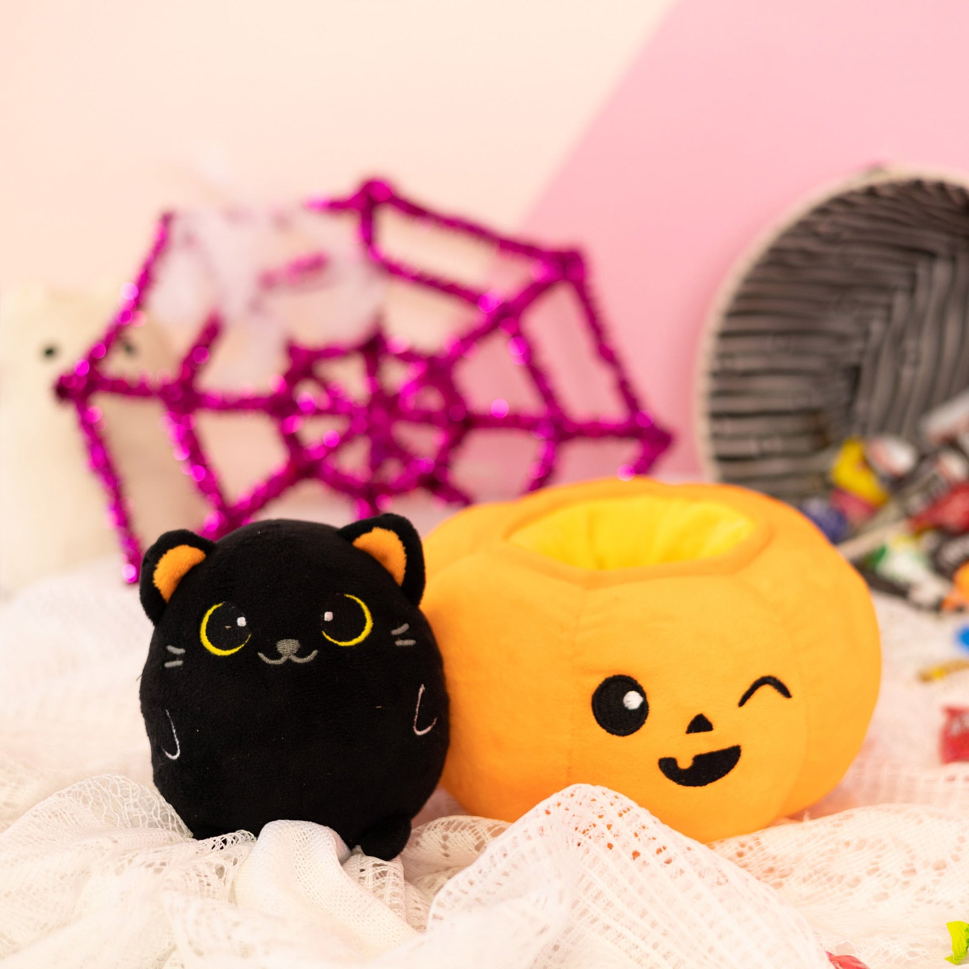 Peek A Boo Plush Cat in Pumpkin Bewaltz
