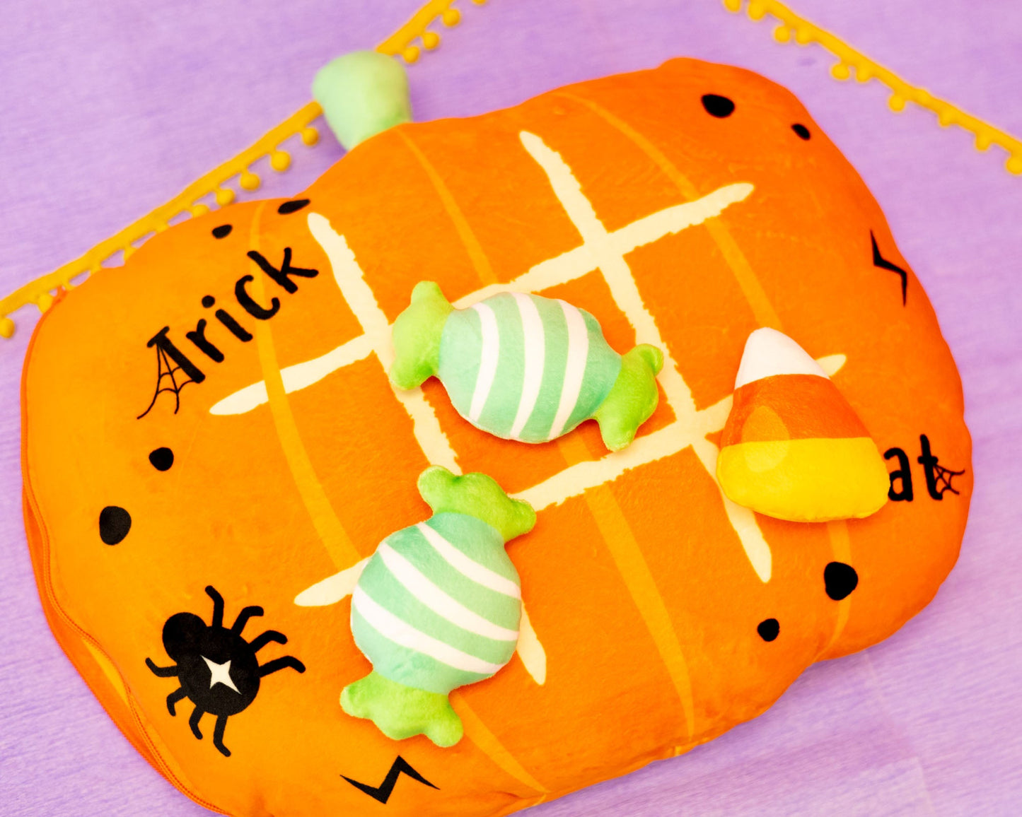 Tic Tac Toe Plushies - Trick or Treat Pumpkin