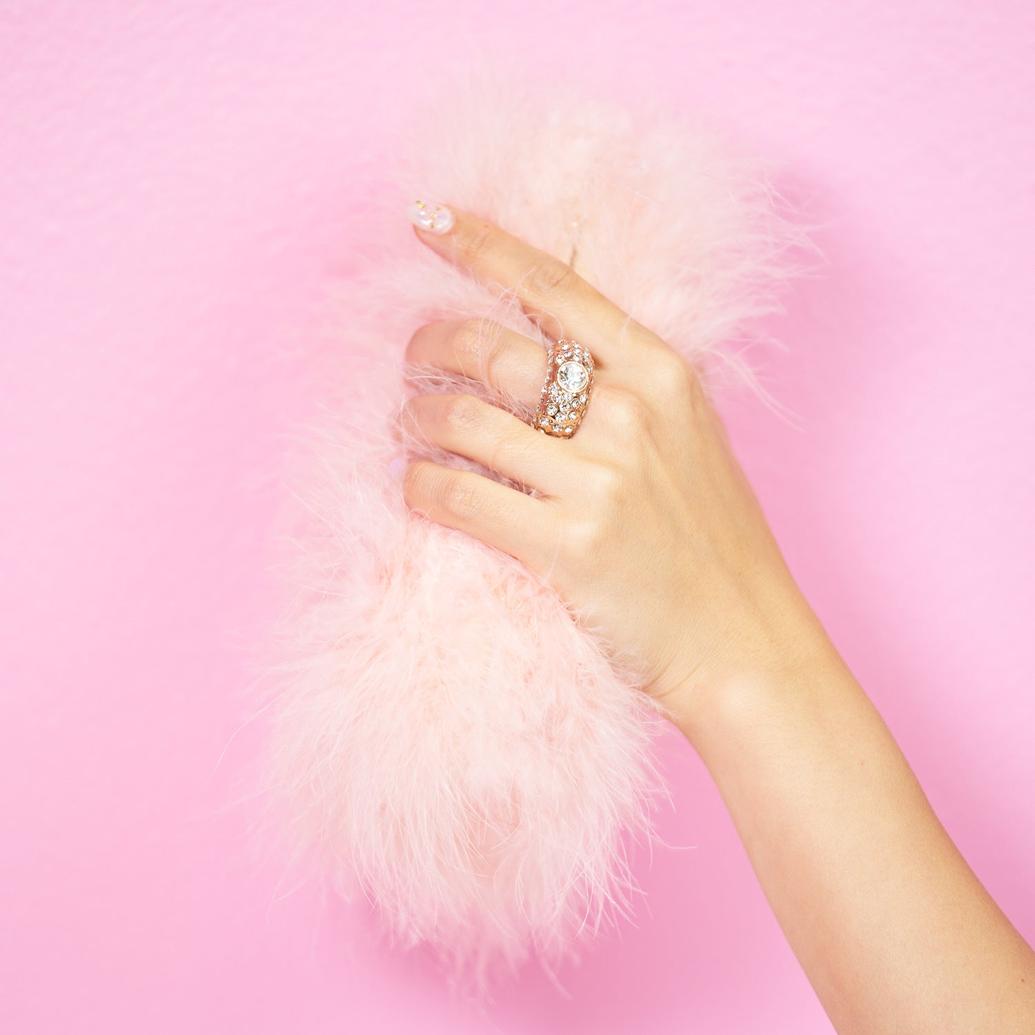 Furry Clutch - Pink - Bewaltz