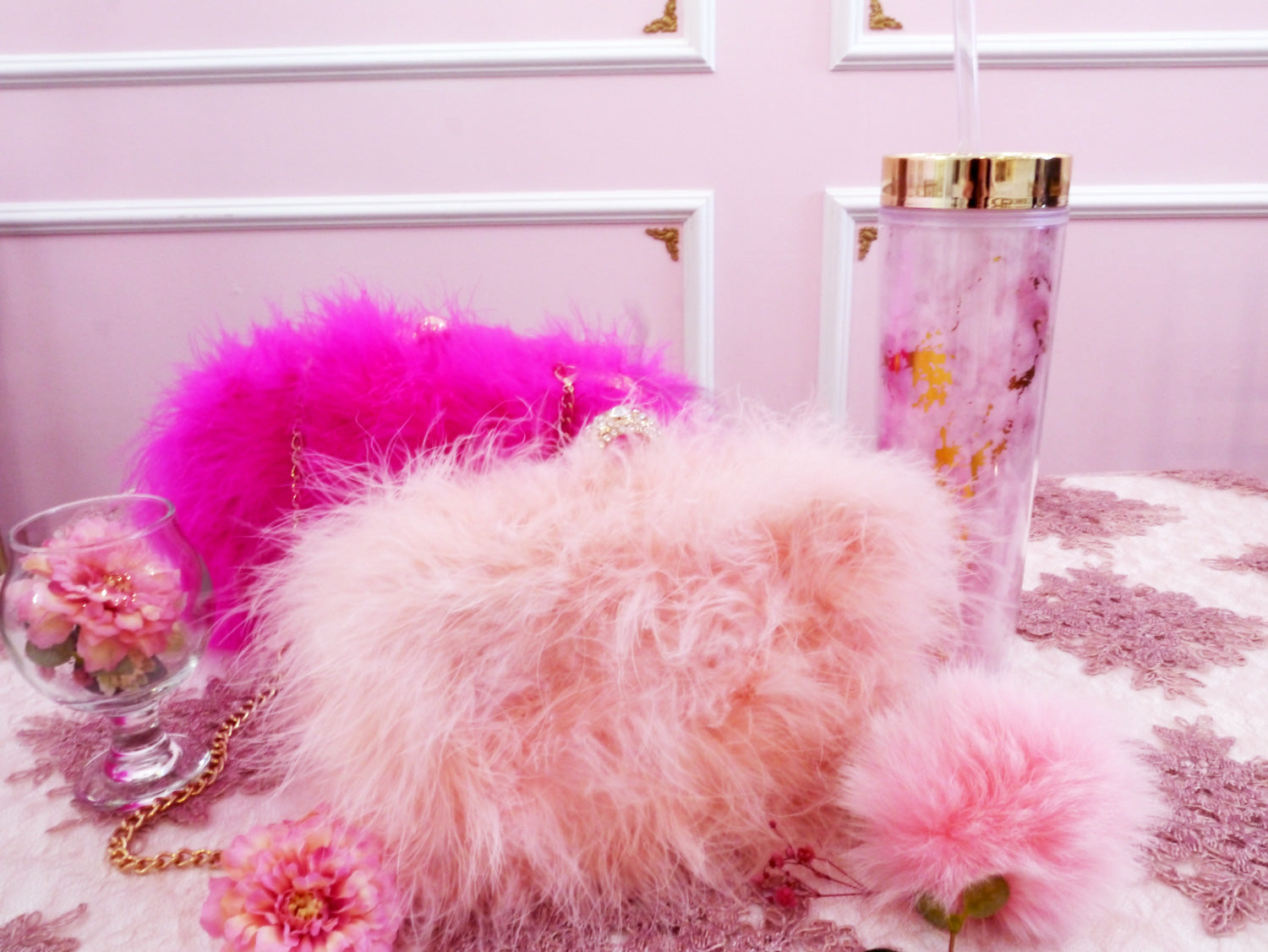 Furry Clutch - Hot Pink - Bewaltz