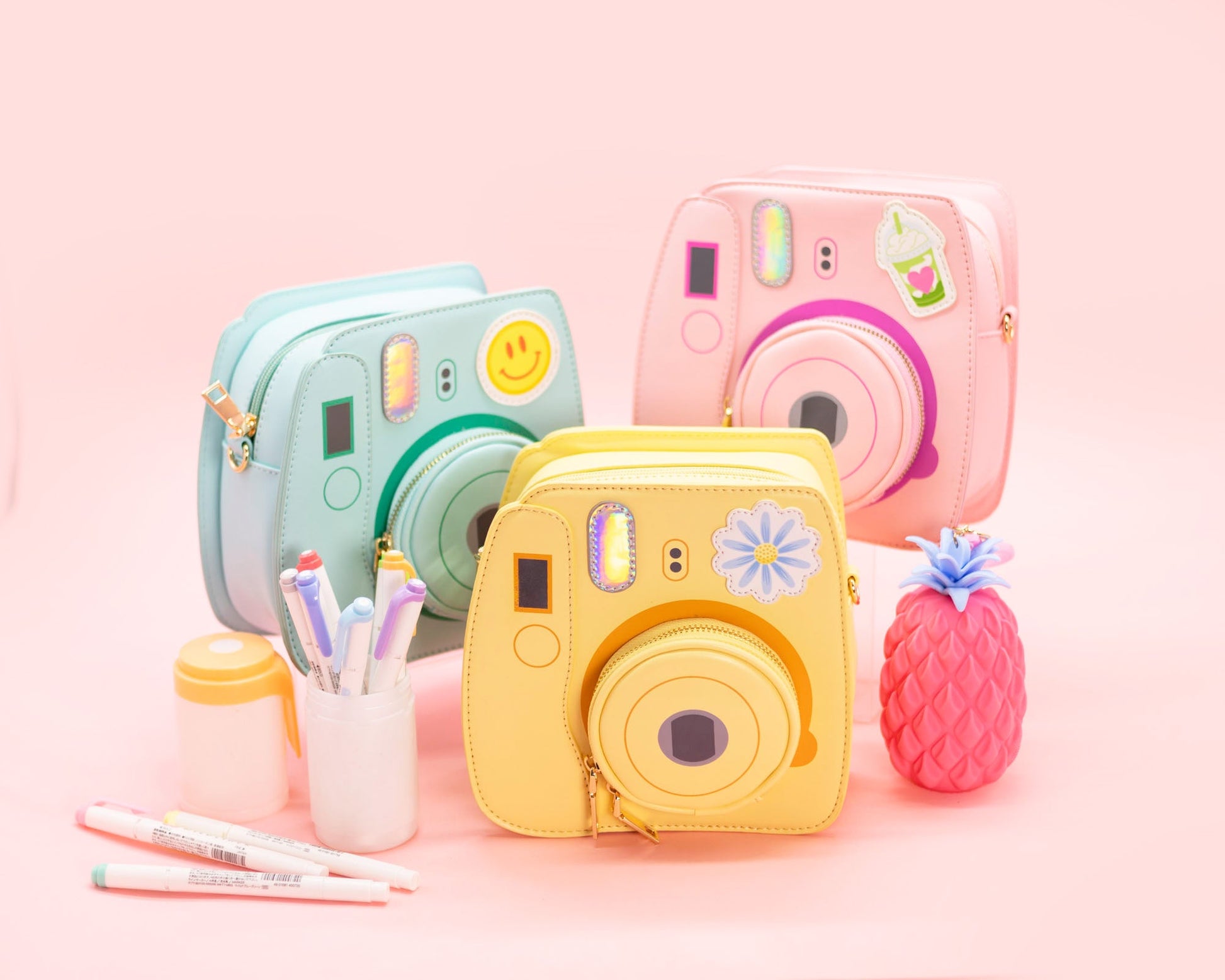 Oh Snap Instant Camera Handbag Pretty Pink Bewaltz